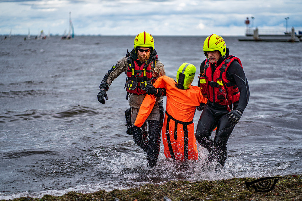 Manikin Rescue from Open Water