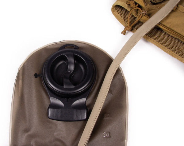 Manual Blood Pumping System with Reservoir for Wound Moulages with Bleeding Function (Backpack)