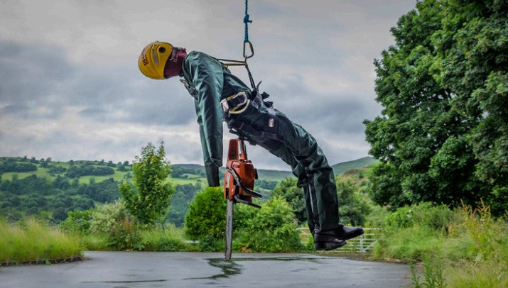 Working at Height Training Manikin for the practice of emergency rescue protocols