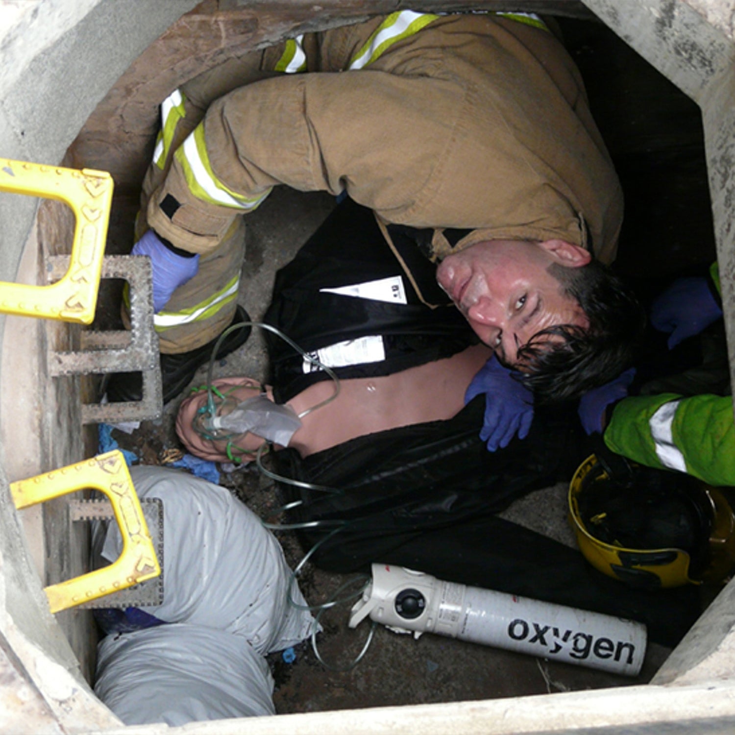 <span class='visually-hidden'>Load video: </span>3